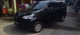 Low Km Tahun Muda ! Daihatsu Xenia 1.0 D Manual Warna Hitam Tahun 2016