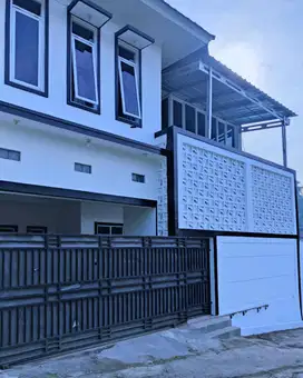 Dijual Rumah + Gudang Bersih Di Daerah Pancanaka Hill Cibeber Cimahi