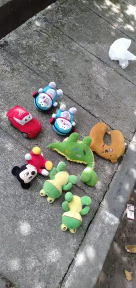 Di jual semua boneka di foto murah aja 150 RB
