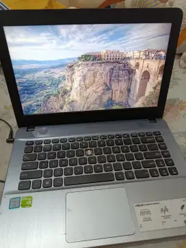 Laptop asus X441UV