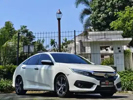 Honda Civic turbo ES 2018
