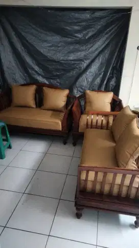 Service sofa bandung