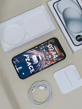 Iphone 15 like new banget jarang dipake beli baru 1 minggu