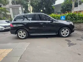 Jual Mercy GLE400 4Matic black tahun 2016 ex predir perusahaan swasta