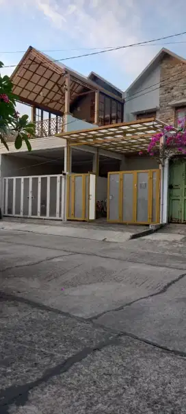 Jual rumah Bagus 2 Lantai antapani - arcamanik endah