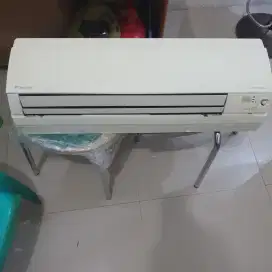 Second Ac Indoor daikin inventer 1pk