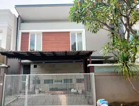 Terawat Jual Rumah Citraland Utama Taman Puspa Raya Dekat BPN Surabaya