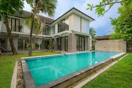 For sale 4 bedroom, 15 Are villa in Pererenan