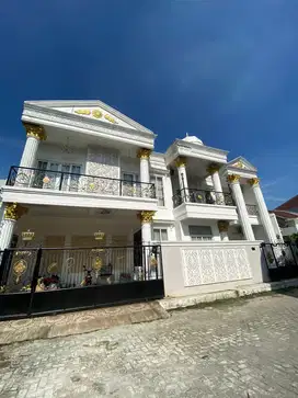 RUMAH MEWAH MODEL KLASIK DI SERPONG. PERUMAHAN ONE GATE SYSTEM