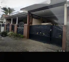Et.Rumah Secondary MURAH 1Lt Terawat Strategis bebas Banjir Strategis