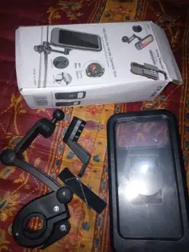 Jual Holder HP anti air masih baru Rp.60.000 nego bensin