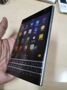 Blackberry Passport Q30 Warna Black