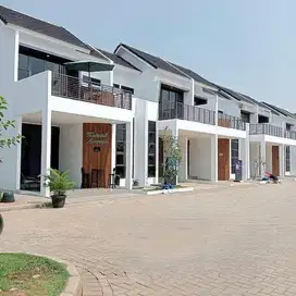 Rumah 2 lantai di karawaci siap huni tanpa DP cocok utk keluarga besar