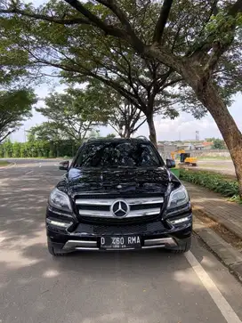 MERCEDES -BENZ GL 400 AT 2015