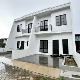 SUPER MURAH !! Rumah 2 lantai dalam cluster akses 2 mobil dekat tol