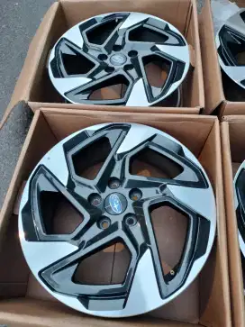 Velg Oem SUBARU R.18 ori