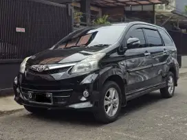 Toyota Avanza Veloz 2012 AT