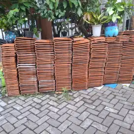 Genteng Bekas merk Karang Pilang