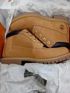 Sepatu Boots Timberland
