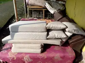 Menerima servis sofa dan spring bed