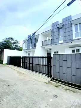 SUPER MURAH !! Rumah 2 lantai siap huni dekat tol pondok gede