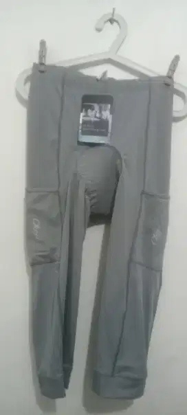 Legging sepeda ukuran L