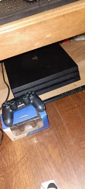 PS4 PRO 1 TB ORIGINAL FIRMWARE ( OFW )