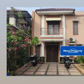 Jual Murah Rumah  Dua Lantai Siap Huni Legenda Wisata Cibubur