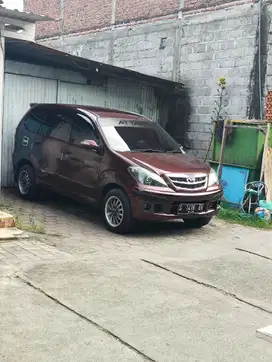 Daihatsu Xenia 2009 Bensin