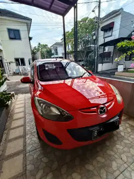 Mazda 2 Hatchback Tahun 2011