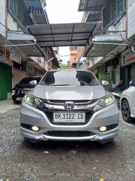 DP39JT/HONDA HRV PRESTIGE SUNROOF CVT A/T 2015 BENZ BMW ALTIS MINI