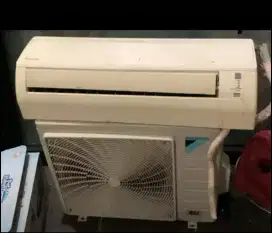 AC Daikin Original 1.5 PK Full Set Non Inverter