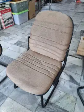 Kursi Kantor  Bekas Berkualitas dan Murah