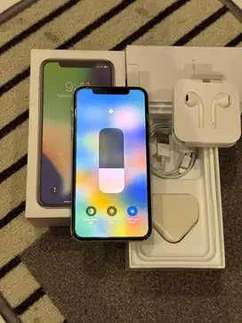 Dijual Iphone X Silver 64GB Lengkap Terdaftar