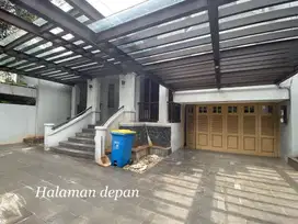 RUMAH MEWAH MENTENG, JAKARTA PUSAT, LT 323, LB 400, SHM, ONLY 20M