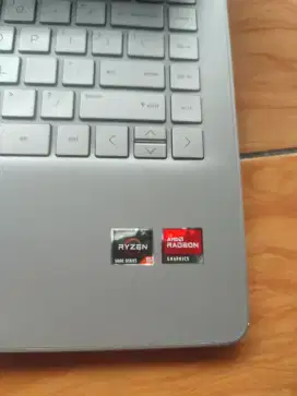 Hp 14s ryzen 5 5500 ram 8 ssd 512 gb