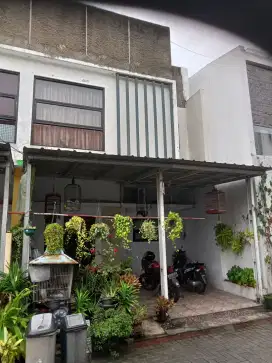 Di jual cepat rumah lingkungan cluster lokasi strategis bebas banjir