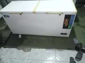 freezer bok merek RSA kapasitas 600 liter