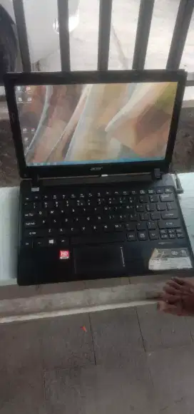 NOTEBOOK ACER ASPIRE ONE 12INCH