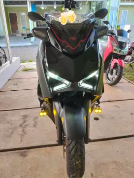 Yamaha X-MAX connected