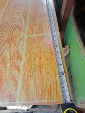 Di jual meja kayu masih kokoh