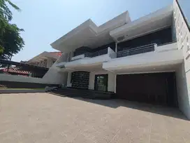 Jual Sewa Rumah Kantor Pusat Kota Jl Argopuro, Sawahan