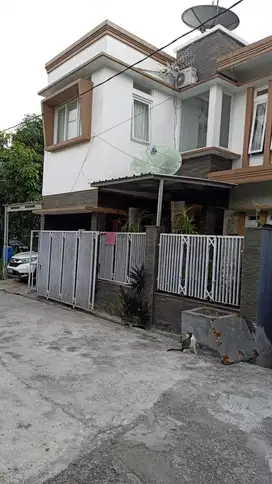 Rumah dengan fasilitas yang menarik di permata kopo1, sayati, margahay