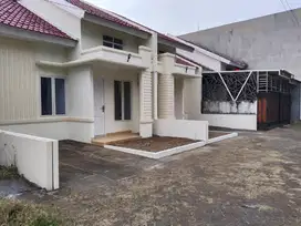 Rumah 1 Lantai dengan 1 kamar tidur