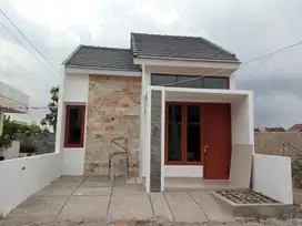 Dijual Rumah Cluster di Solo Colomadu 300 jutaan dekat RS AU dan Toll