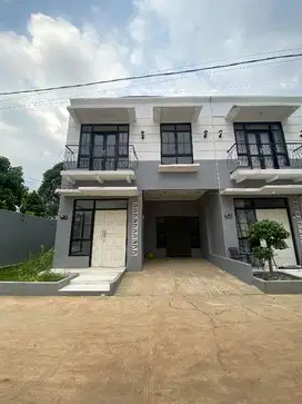 RUMAH CLUSTER MEWAH SIAP HUNI BISA KPR DP 0% DEKAT TOL CIMANGGIS