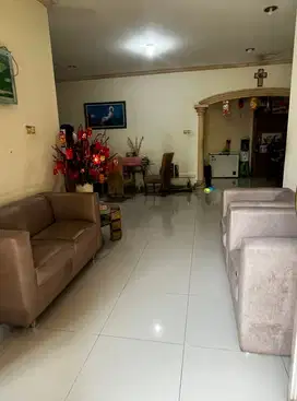 Rumah 2 Lantai Luas 8x15 120m2 Type 3+1KT di Layar Permai PIK