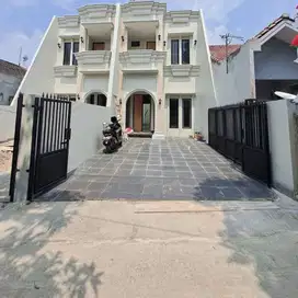 Rumah Baru Siap Huni 5 Menit ke GDC Dekat Stasiun Depok dan Tol DP 0