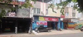 Ruko 2,5 lt  dekat kantor pemerintahan  Jl. KSR Dodi K Cibinong Bogor