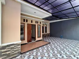 Rumah 2 Lantai, Siap Huni, Dalam Cluster,Condet, Jaktim S8732